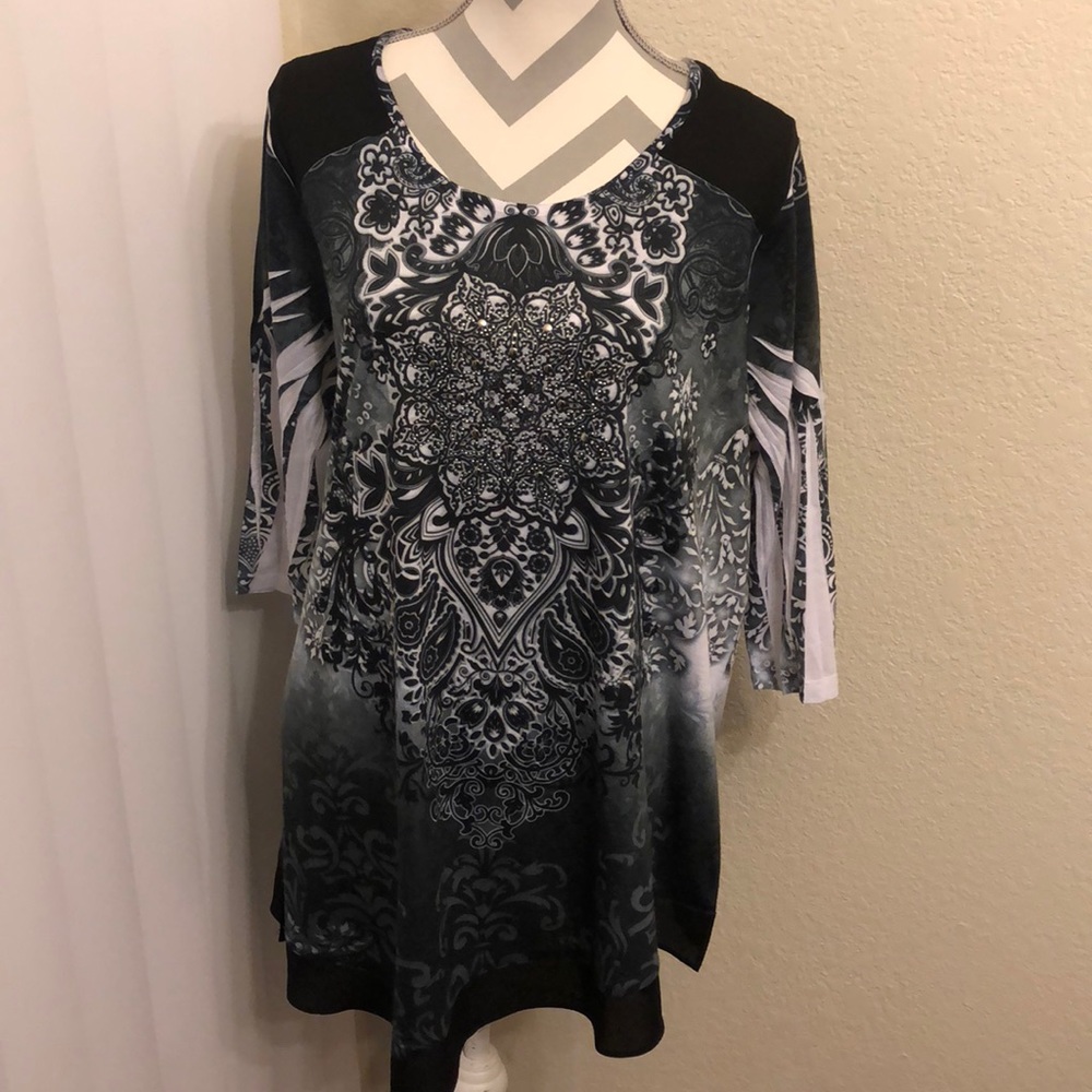 Women’s Tunic Blouse